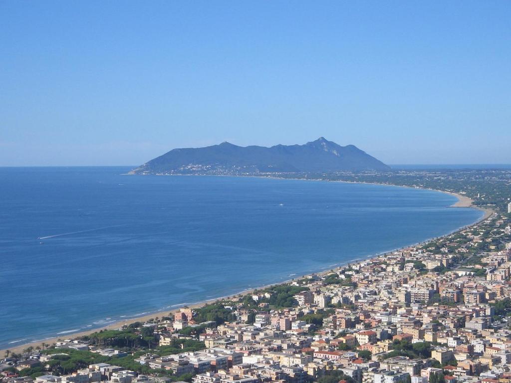 Royal Rooms Terracina Ngoại thất bức ảnh