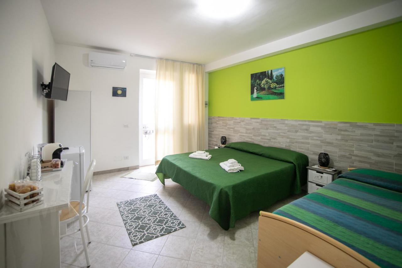 Royal Rooms Terracina Ngoại thất bức ảnh